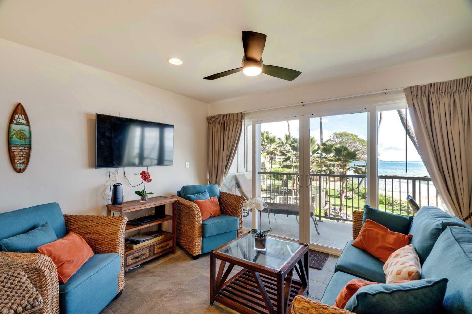 Waipouli Beachfront Condo With Balcony And Ocean Views Kapa'a Exterior photo